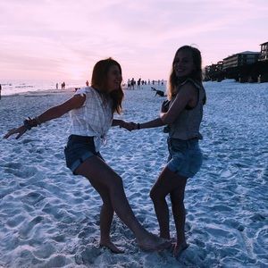 Meet your Posher, Elliott